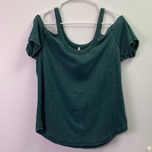 Z Supply cut-out shoulder T sz Med